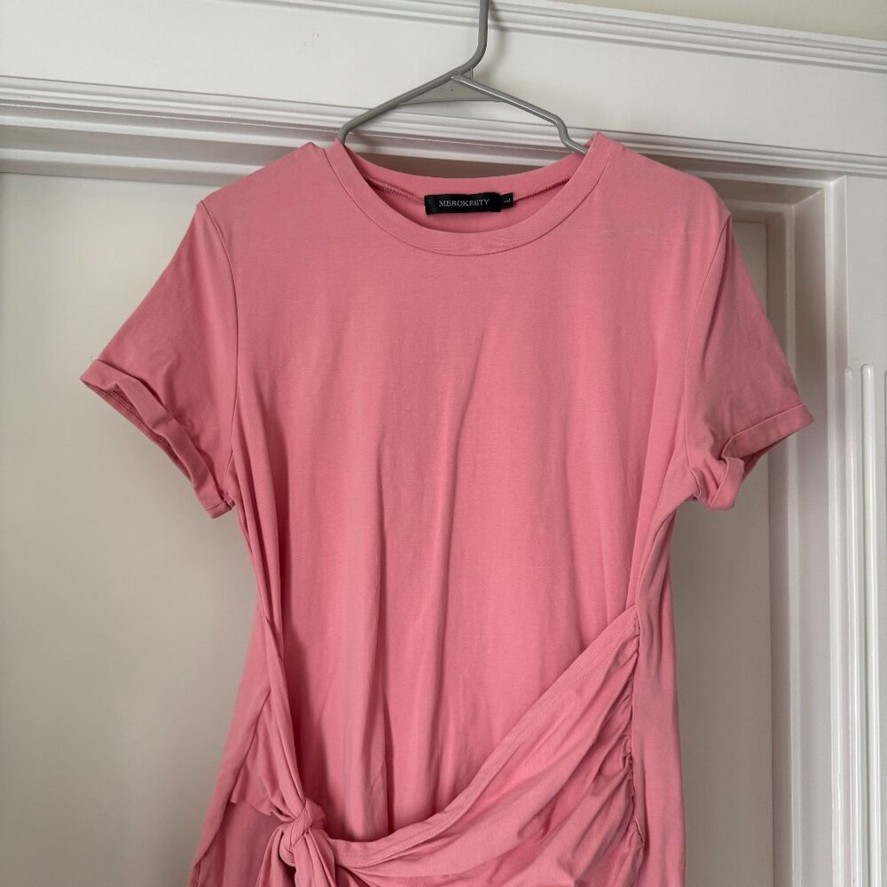 Pink Knot-Detail T-Shirt Dress. Wrap dress - Picture 4 of 6